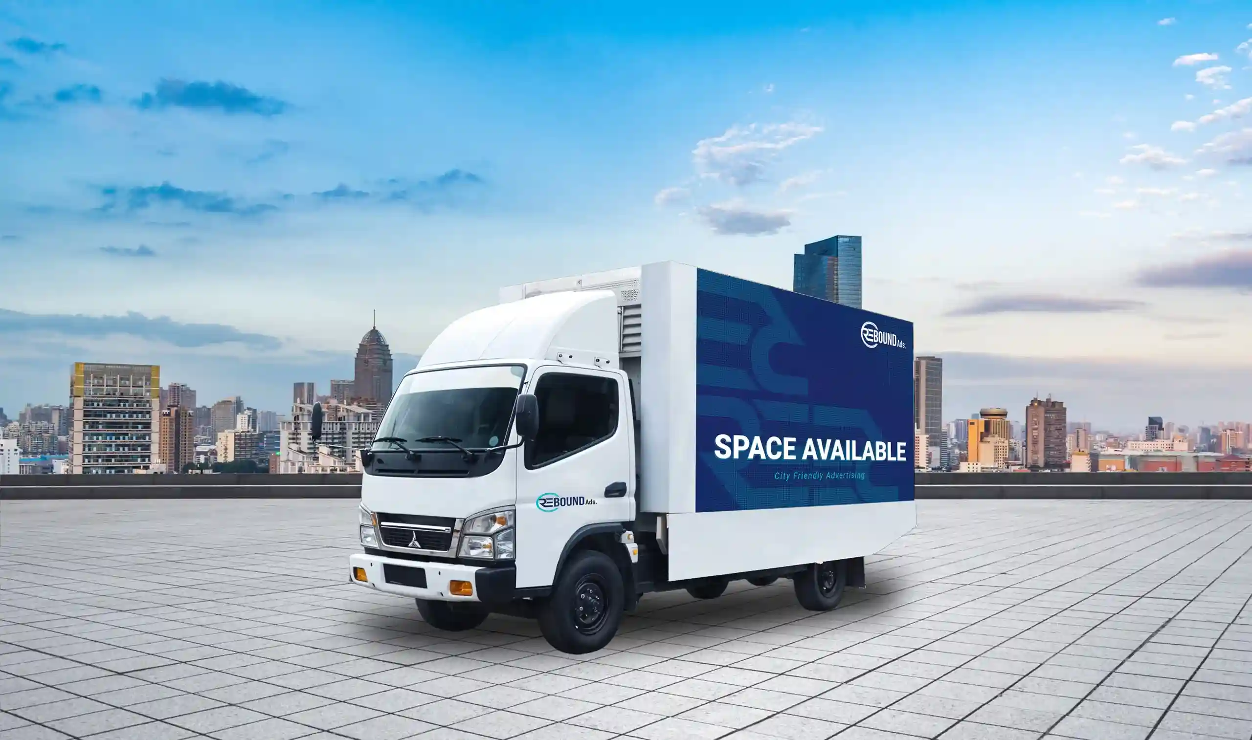 Contoh Iklan Transit dengan Truck | Pelajari Apa itu Iklan Transit di Sini