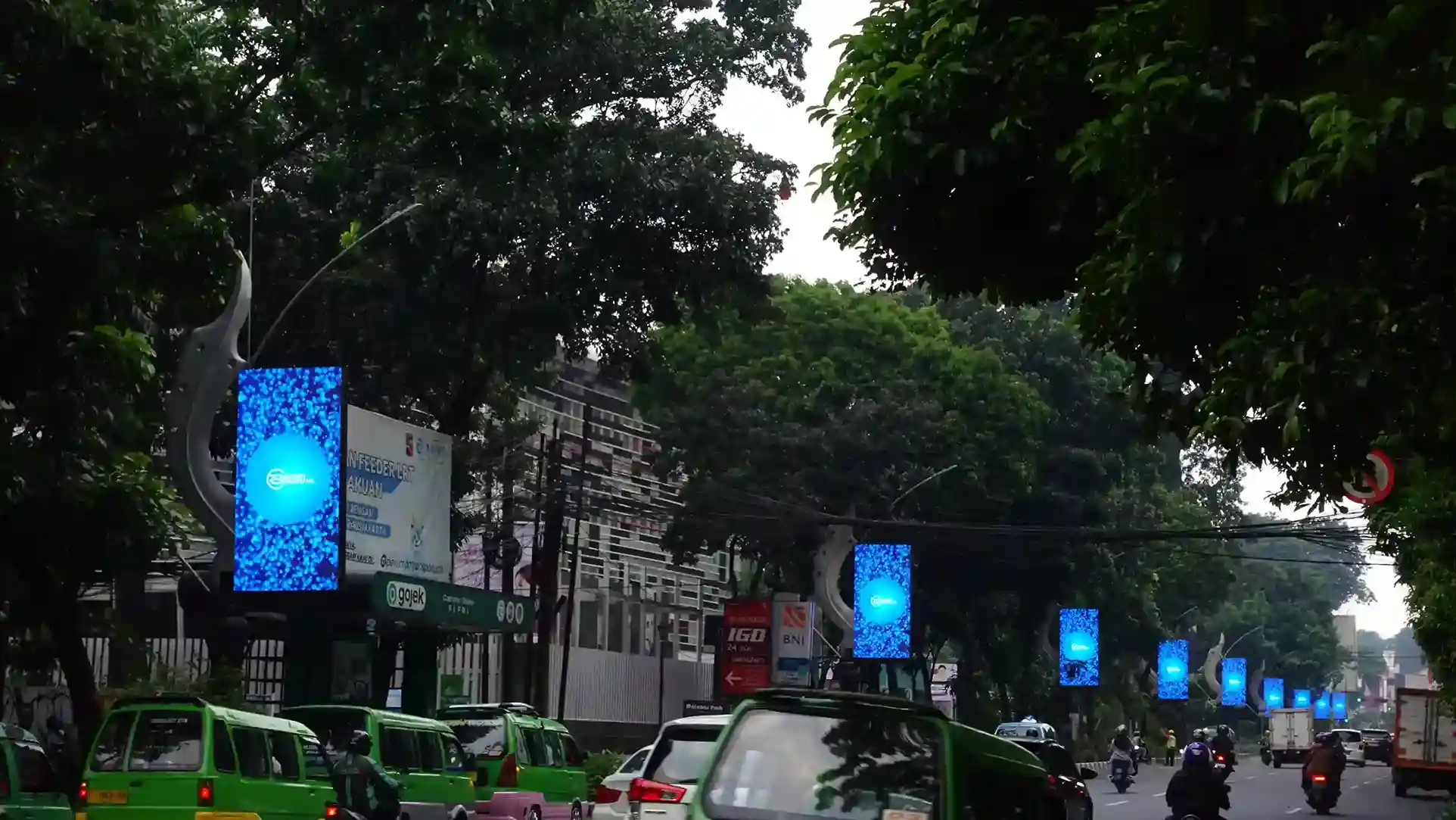 Jasa Pasang Iklan di Videotron. Rebound Ads