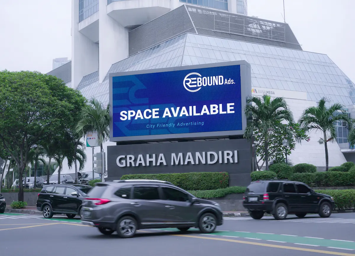 Advantages of Advertising on Graha Mandiri Jakarta LED Videotron