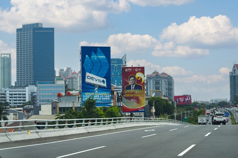 Artikel - 5 Tips Desain Billboard yang Menarik Perhatian Audiens