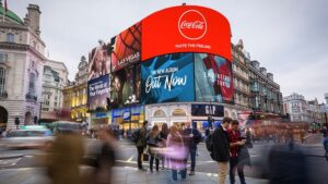Perbedaan Videotron dan Billboard Statis untuk Iklan OOH
