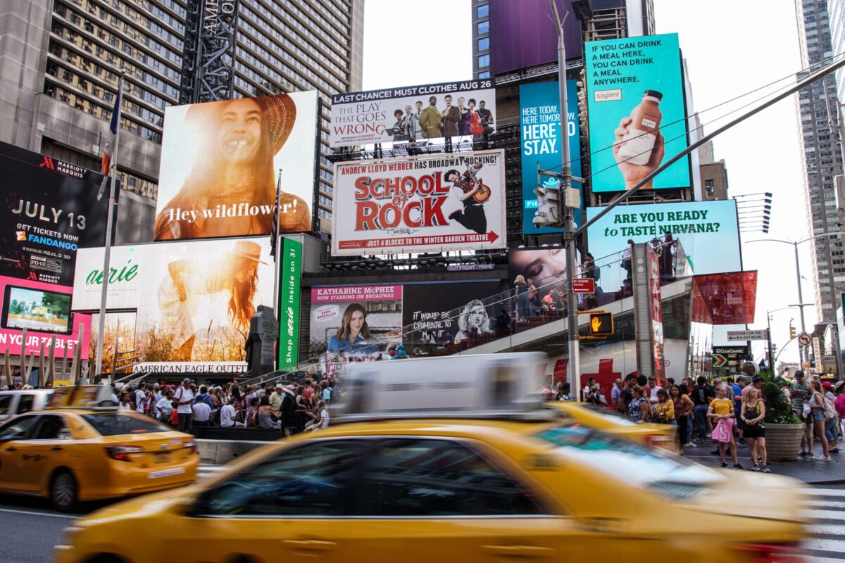 Kenapa Iklan Billboard di Jalan yang Sama Bisa Menghasilkan Dampak Berbeda?